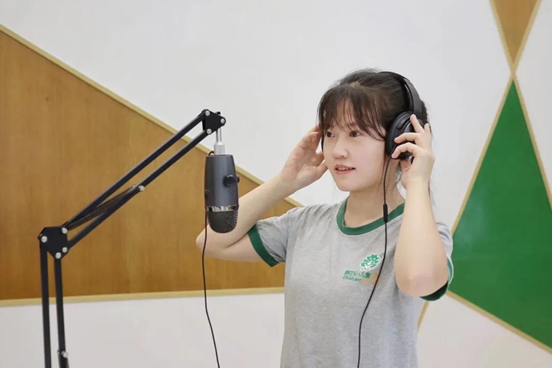 四川天府新(xīn)區(qū)跨世紀幼兒園:優秀蒙氏教師風采展示